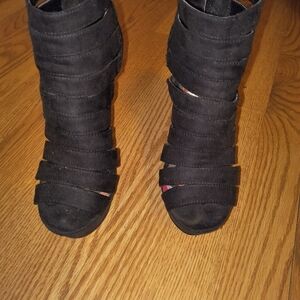 Madden girl platform heel booties 7.5